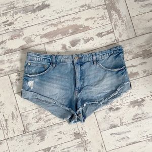 Free people distressed short shorts sz 31